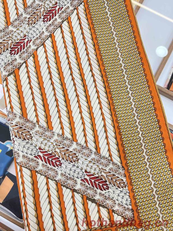 Hermes Scarf HEC00901 Hermes Scarf HEC00901