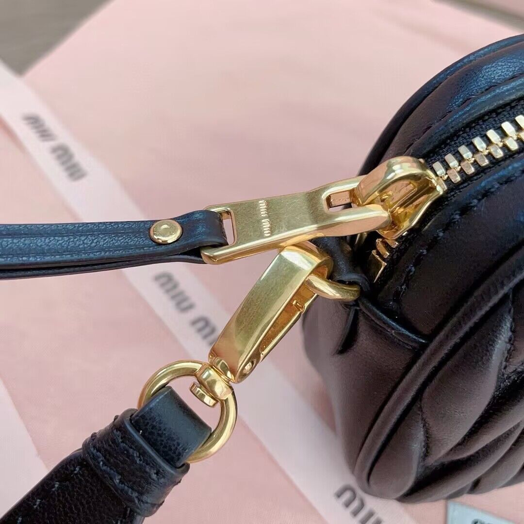 miu miu Matelasse Nappa Original Sheepskin Leather bag 5NE846 Black miu miu Matelasse Nappa Original Sheepskin Leather bag 5NE846 Black