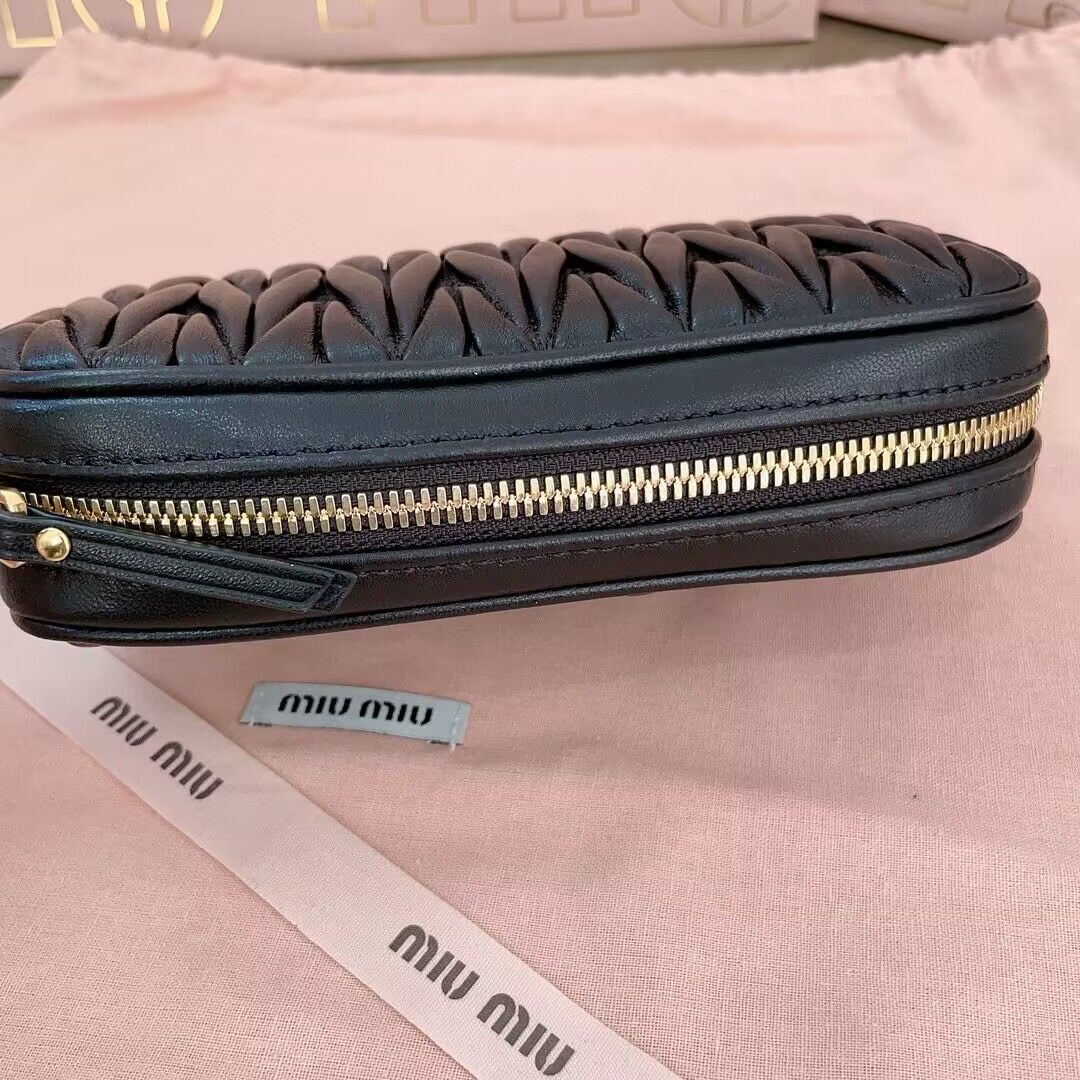 miu miu Matelasse Nappa Original Sheepskin Leather bag 5NE846 Black miu miu Matelasse Nappa Original Sheepskin Leather bag 5NE846 Black
