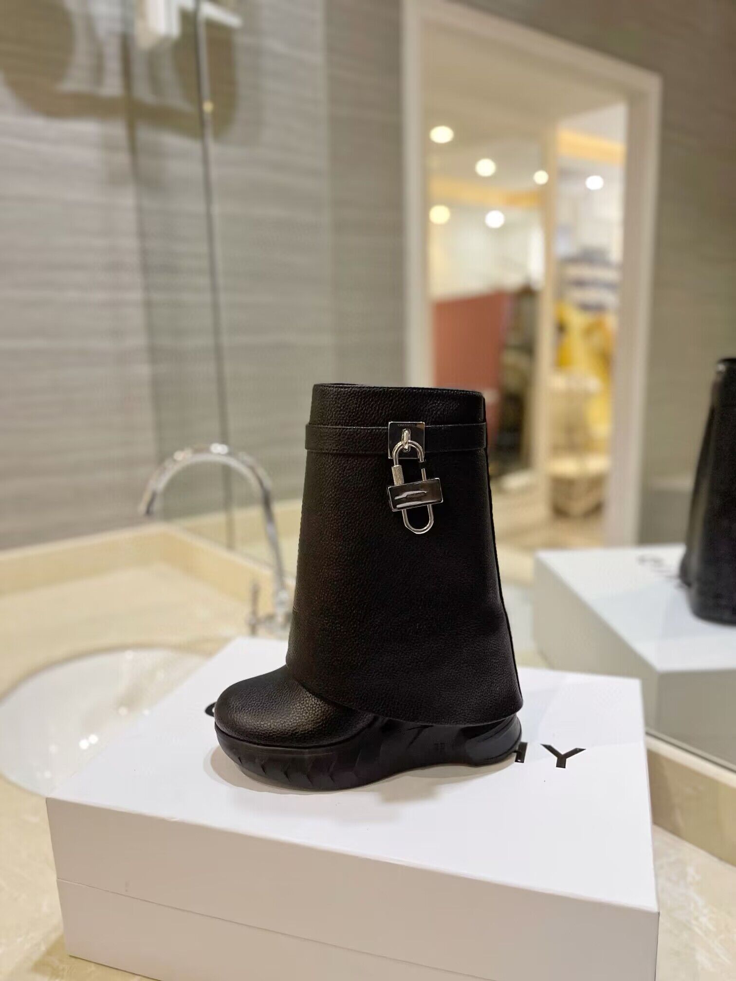 Givenchy Original Cowhide Leather Forefoot High 35MM and Heels Hight 105MM Boots Shoes G23258 Black Givenchy Original Cowhide Leather Forefoot High 35MM and Heels Hight 105MM Boots Shoes G23258 Black