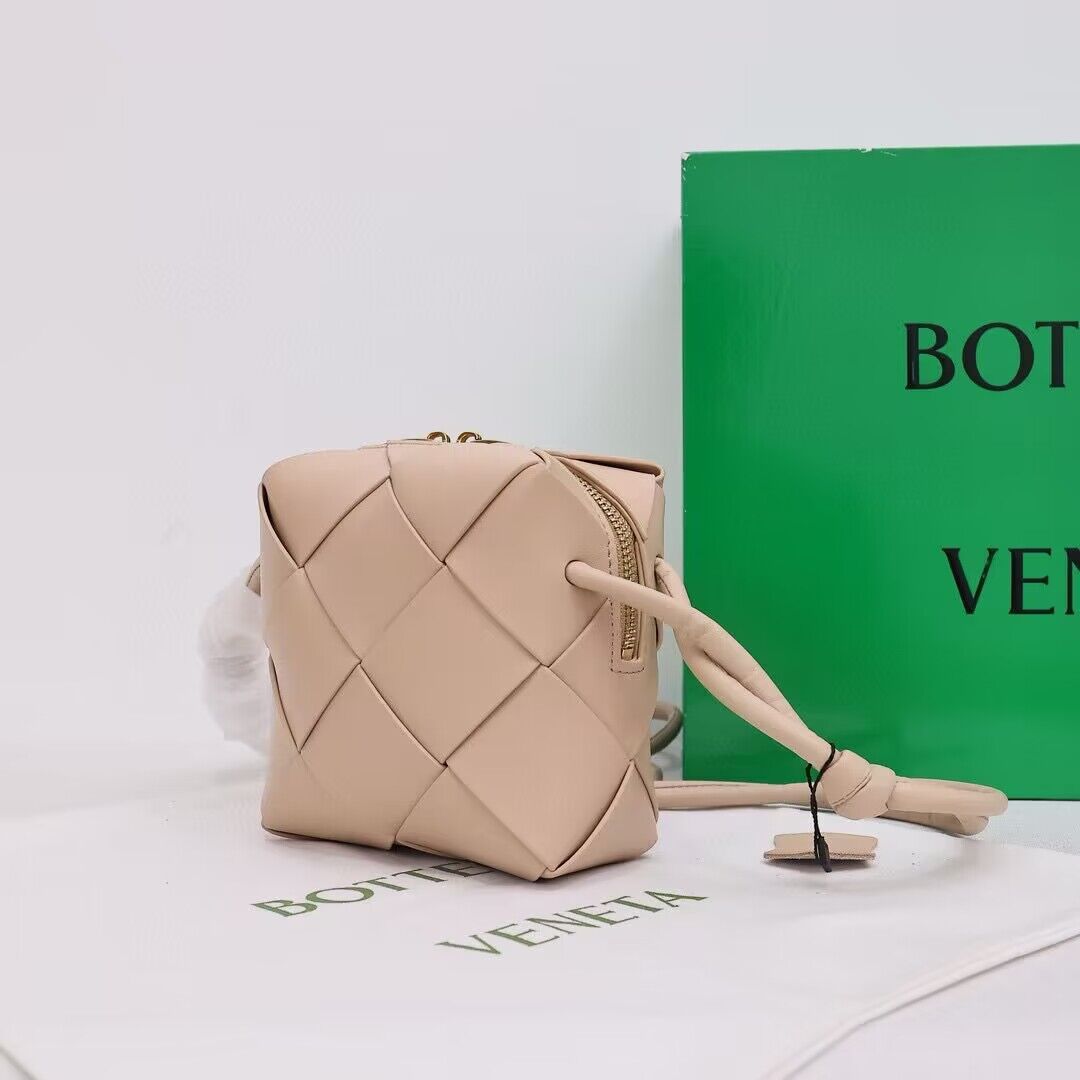 Bottega Veneta Mini Cassette Camera Bag 701915 Cream Bottega Veneta Mini Cassette Camera Bag 701915 Cream