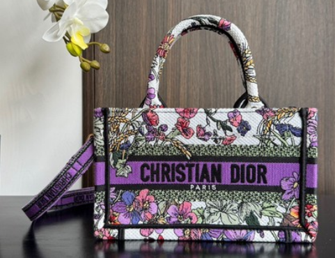 Mini Dior Book Tote 4 Saisons Ete Soleil Embroidery S5573CRG Mini Dior Book Tote 4 Saisons Ete Soleil Embroidery S5573CRG