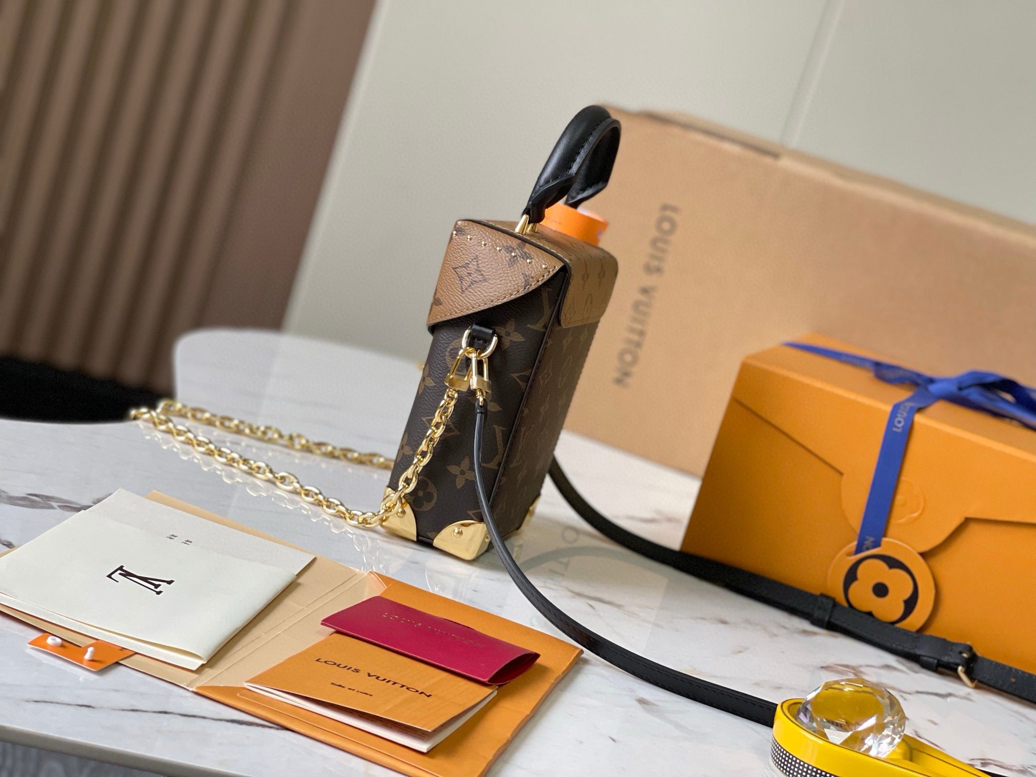 Louis Vuitton Monogram Canvas Camera Box Bag M82465 Brown Louis Vuitton Monogram Canvas Camera Box Bag M82465 Brown