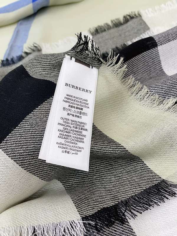 Burberry Scarf BBC00197 Burberry Scarf BBC00197