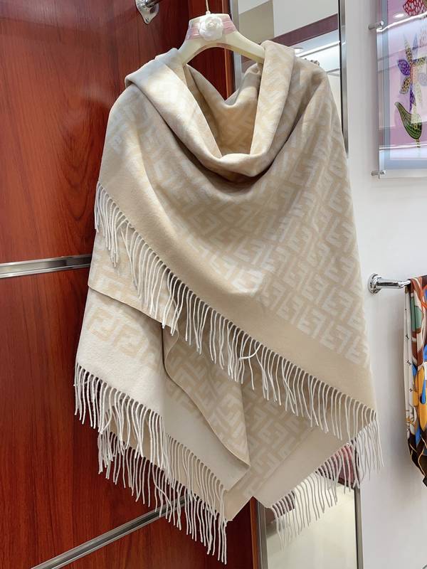 Fendi Cloak FDC00135 Fendi Cloak FDC00135