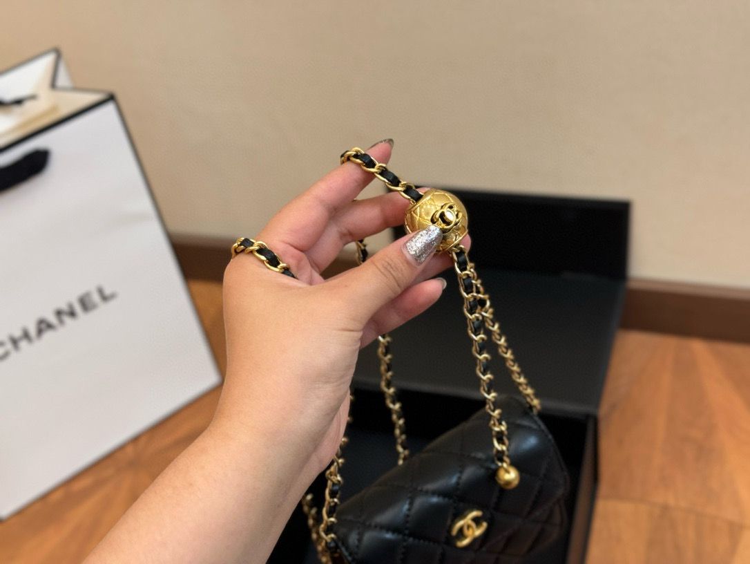 Chanel Flap Lambskin mini Shoulder Bag Ap1628 black Chanel Flap Lambskin mini Shoulder Bag Ap1628 black