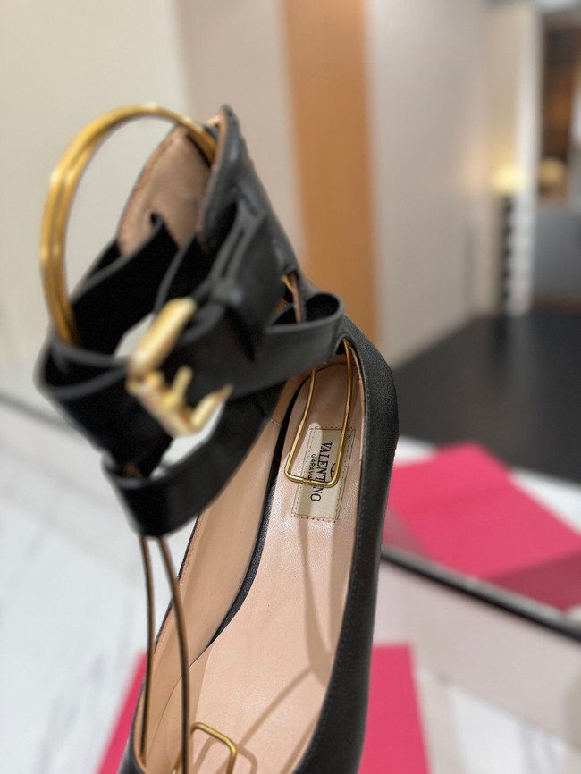 Valentino WOMENS SANDAL 55878-1