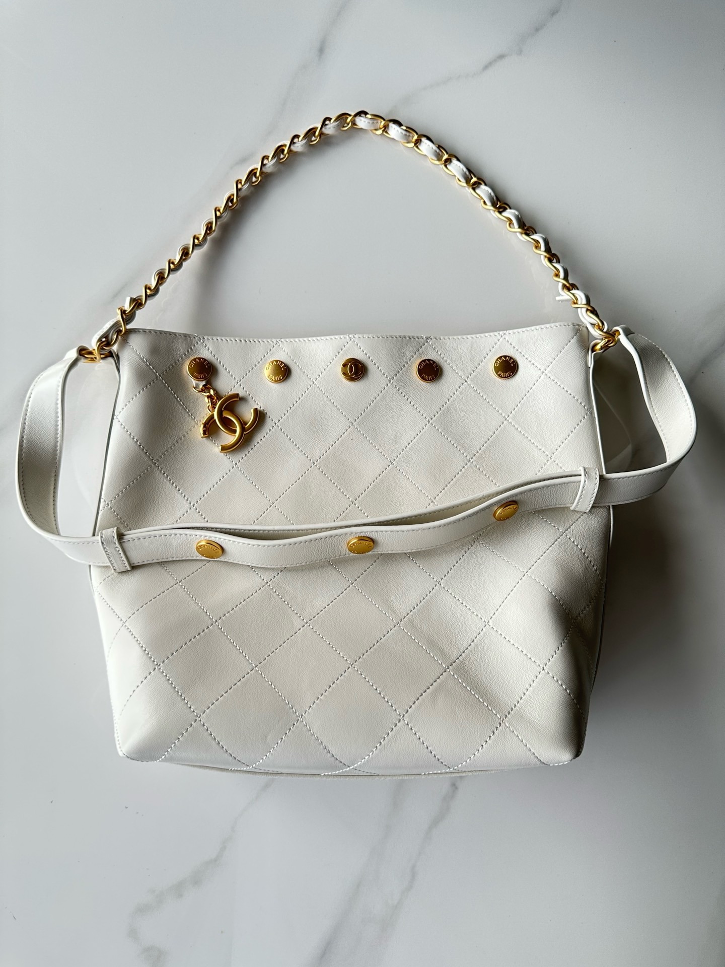 Chanel LARGE BUCKET BAG AS5406 white