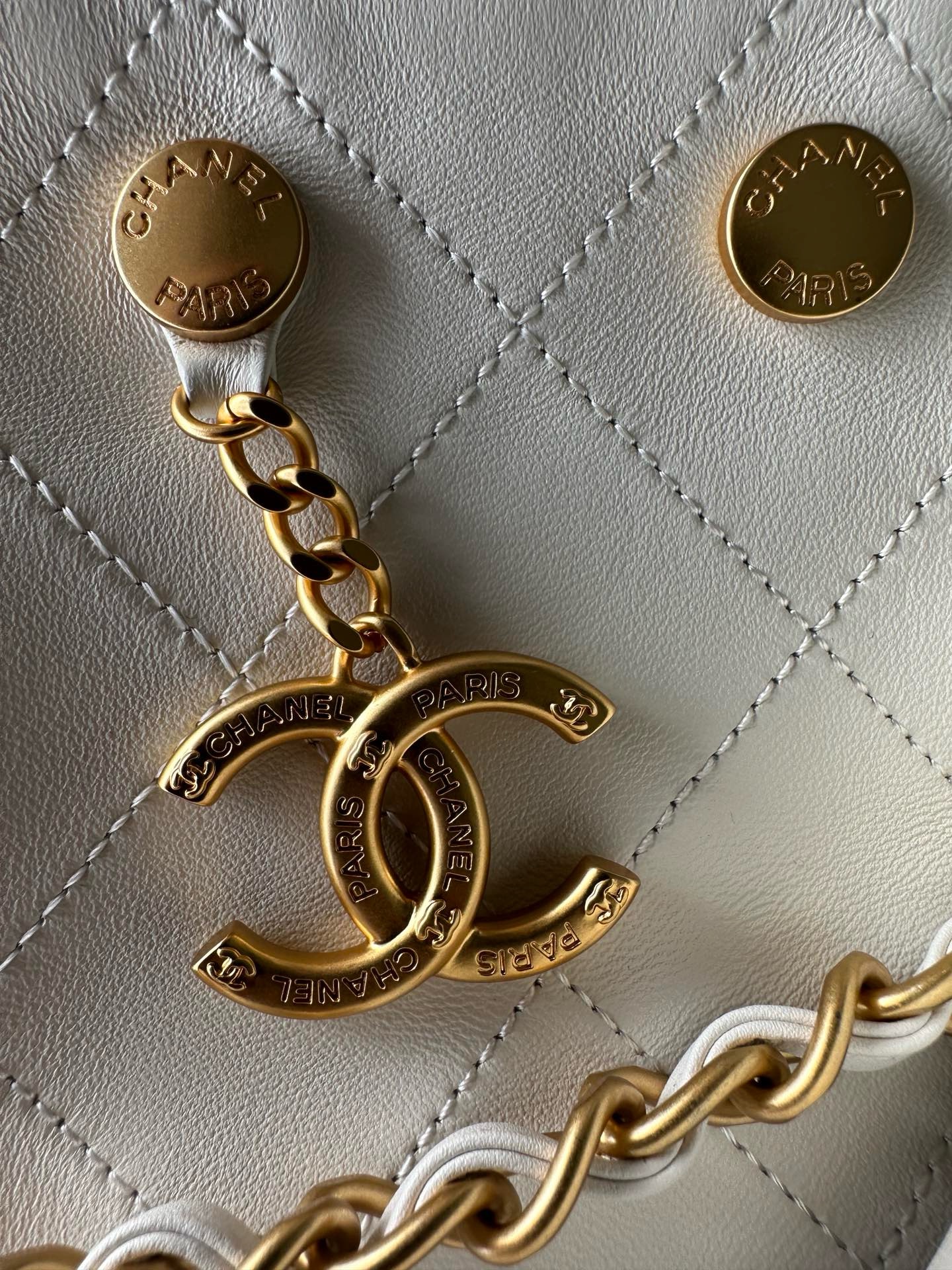 Chanel LARGE BUCKET BAG AS5406 white