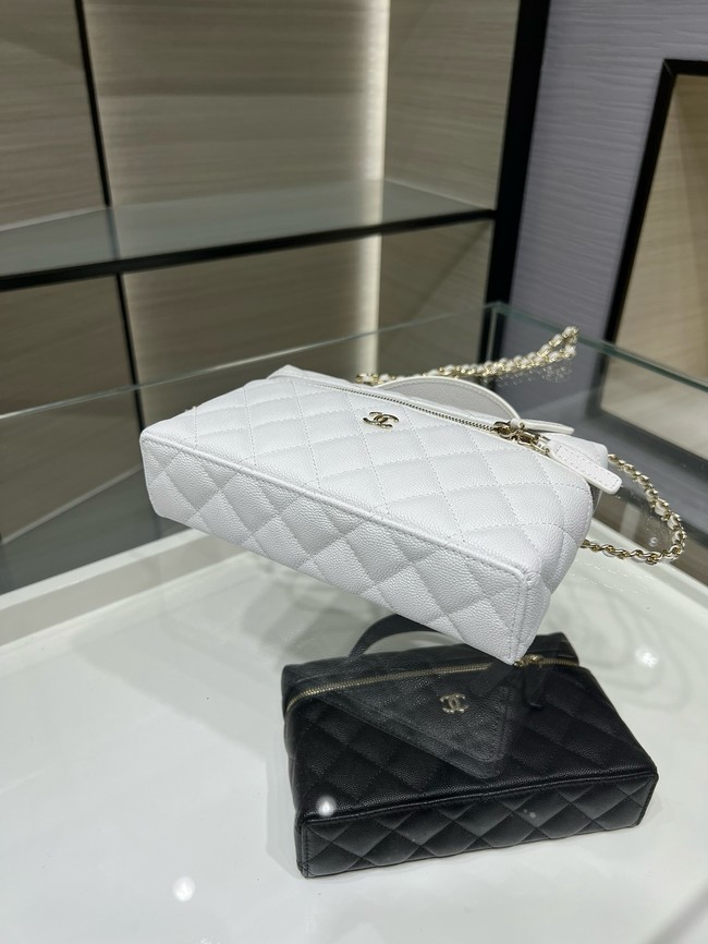 Chanel CLUTCH WITH CHAIN AP4385 white