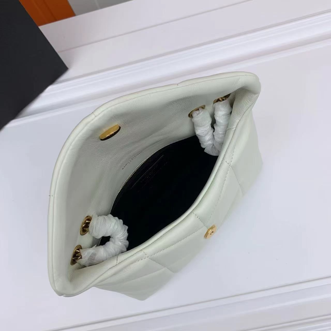 SAINT LAURENT TOY PUFFER IN LAMBSKIN 759337 BLANC VINTAGE