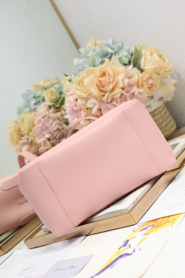 Dior Medium Signature Bucket Bag Grained Calfskin M2841USKU pink