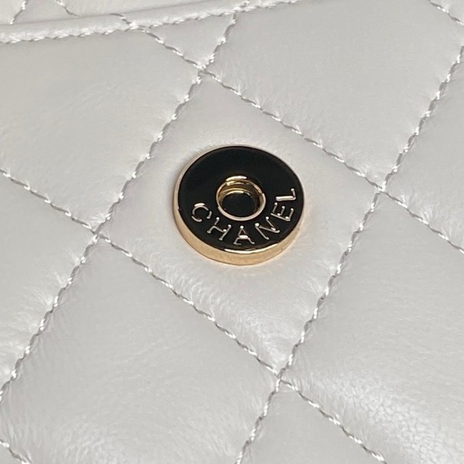 Chanel CLUTCH WITH CHAIN AP4516 White & Black