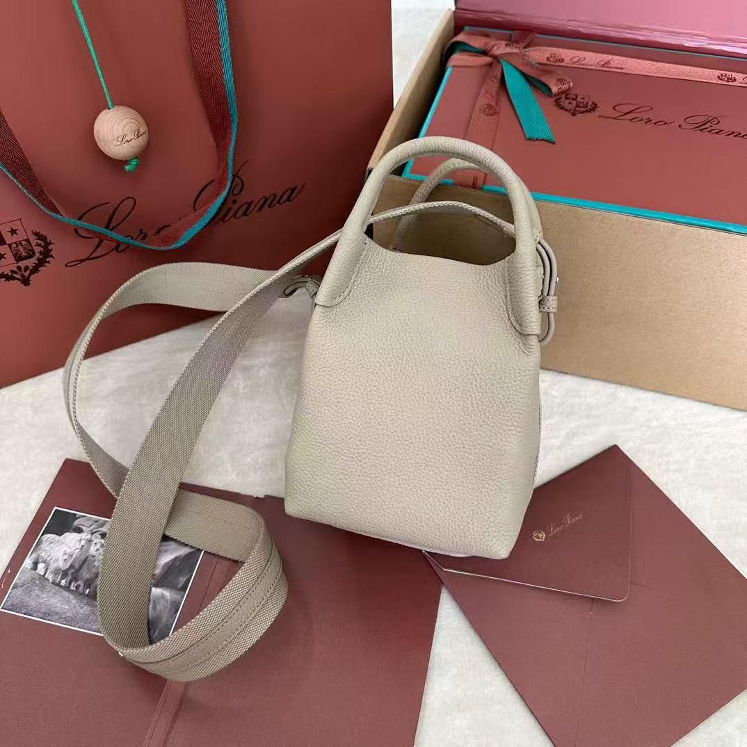 Loro Piana Bale Micro Grain Leather Crossbody Bag 60220 Light Mastic Loro Piana Bale Micro Grain Leather Crossbody Bag 60220 Light Mastic