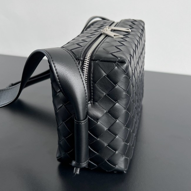 Bottega Veneta Concert Pouch 794258 black