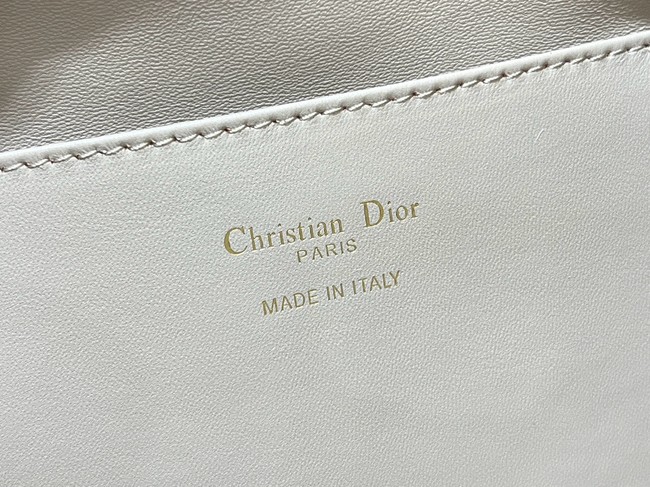 DIOR Medium Dior Caro Backpack M6301UN Desert Taupe