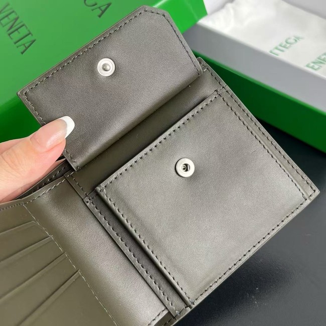 Bottega Veneta Intrecciato Bi-Fold Wallet With Coin Purse 749412 Dark green