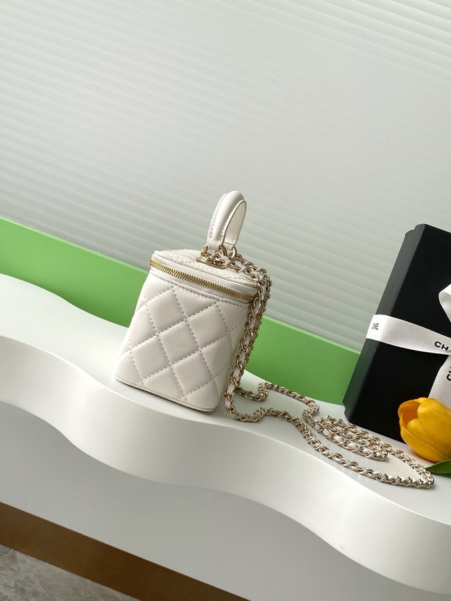 Chanel MINI FLAP BAG CLUTCH WITH CHAIN Gold-Tone Metal AP4325 white