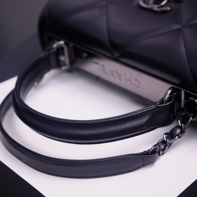 CHANEL small Flap Bag With Top Handle 92236-4