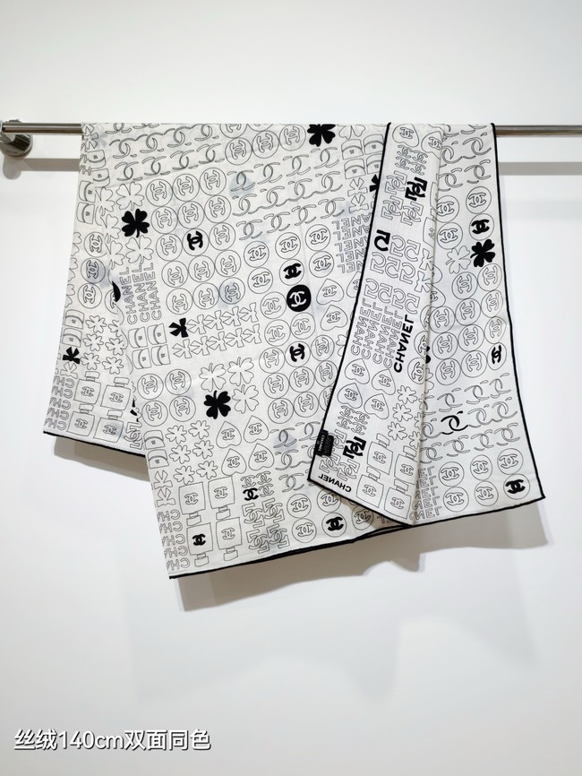 Chanel Shawl Cashmere and Silk Jacquard KY106