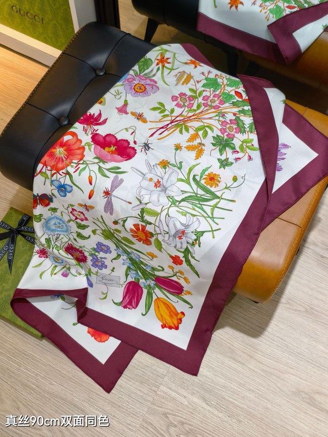 Gucci Shawl Cashmere and Silk Jacquard KY116