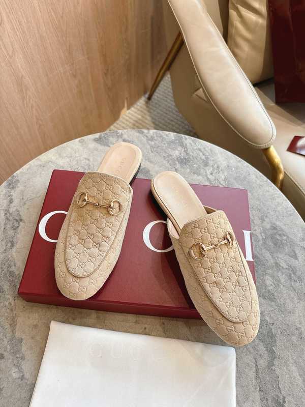 Gucci Shoes GUS00901 Heel 1.5CM