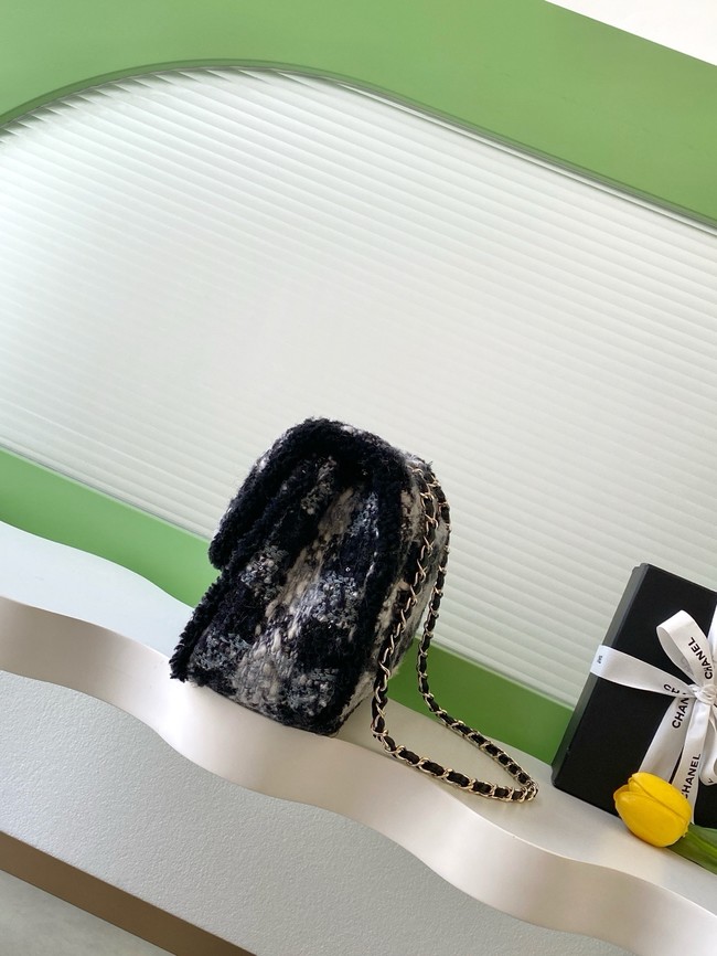 CHANEL Maxi Flapbag AS5687 Black & Grey