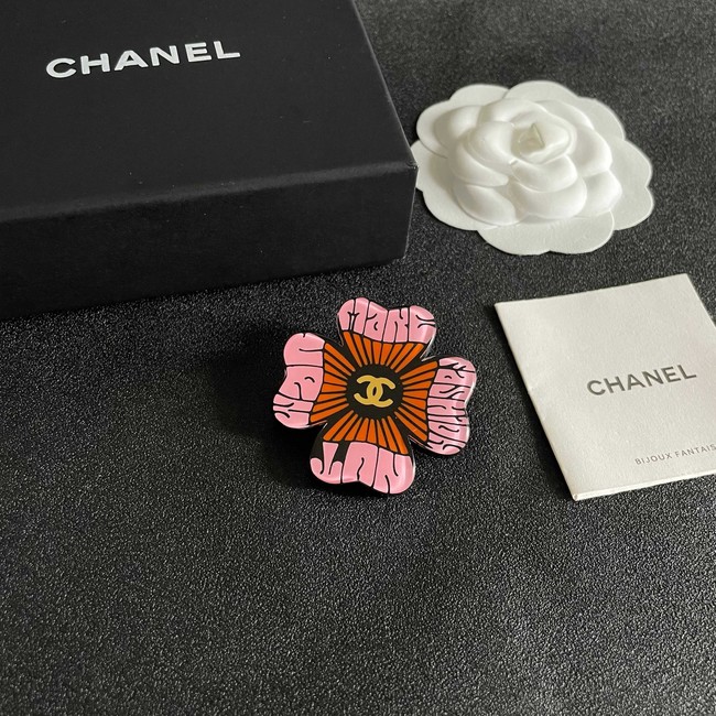 Chanel brooch CE81775