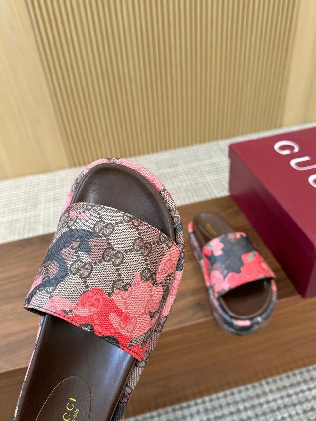 GUCCI Womens platform slide sandal 87185-1