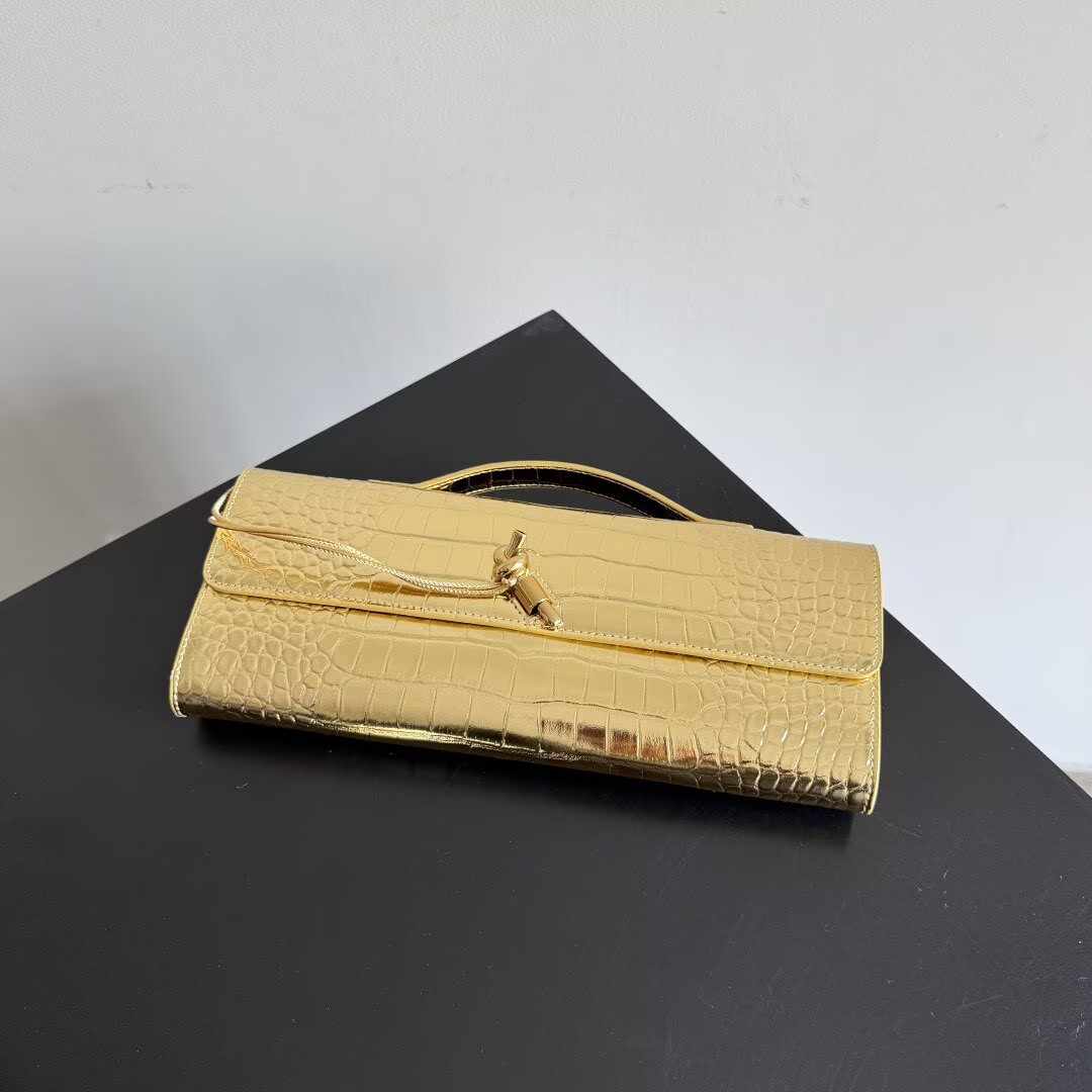 Bottega Veneta Long Clutch Andiamo With Handle alligator leather 741511 Gold Bottega Veneta Long Clutch Andiamo With Handle alligator leather 741511 Gold