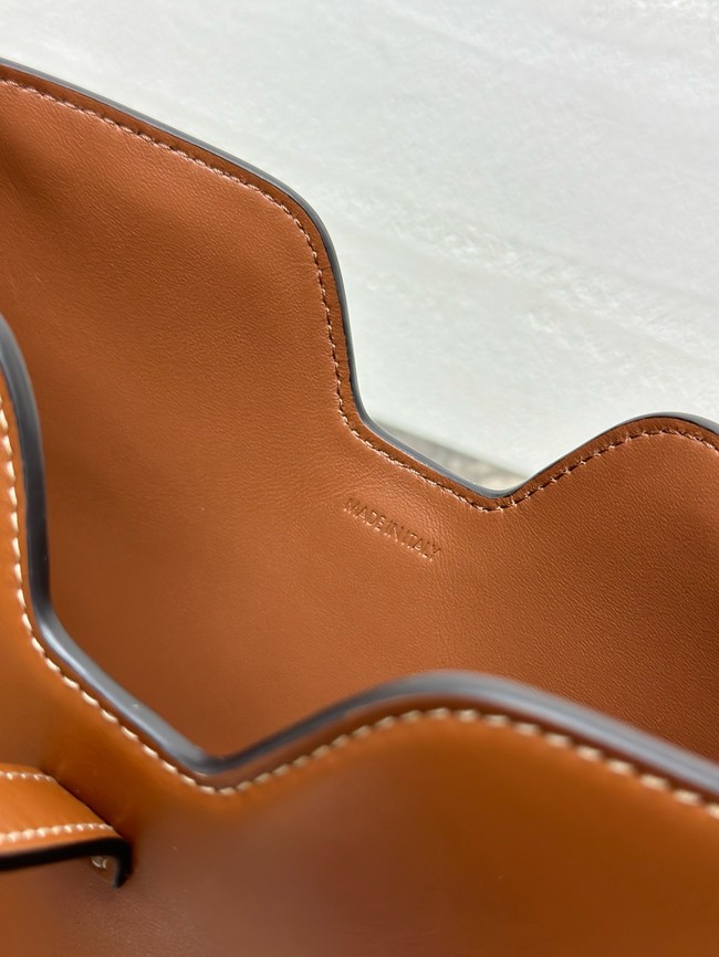 Celine SHOULDER CAMILLE 16 SOFT IN SMOOTH CALFSKIN 122073 Camel