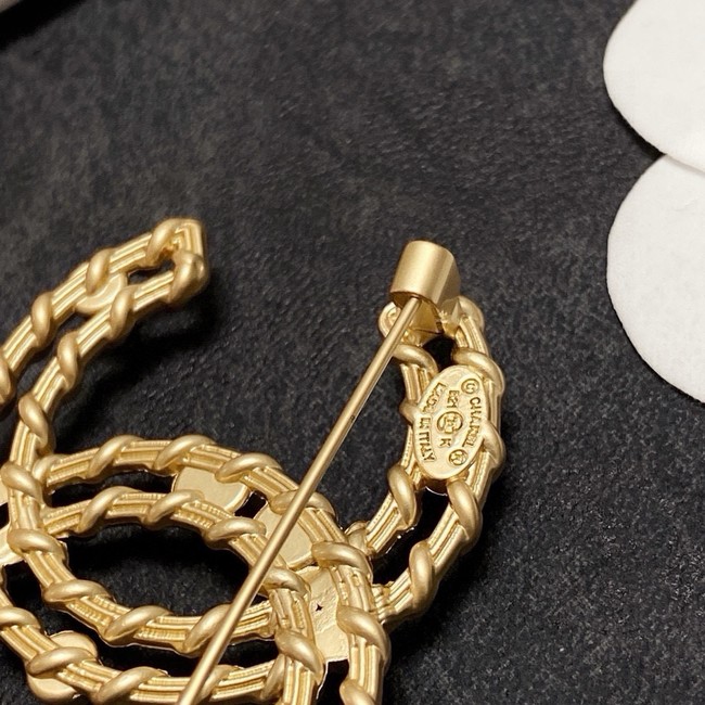 Chanel brooch CE81873