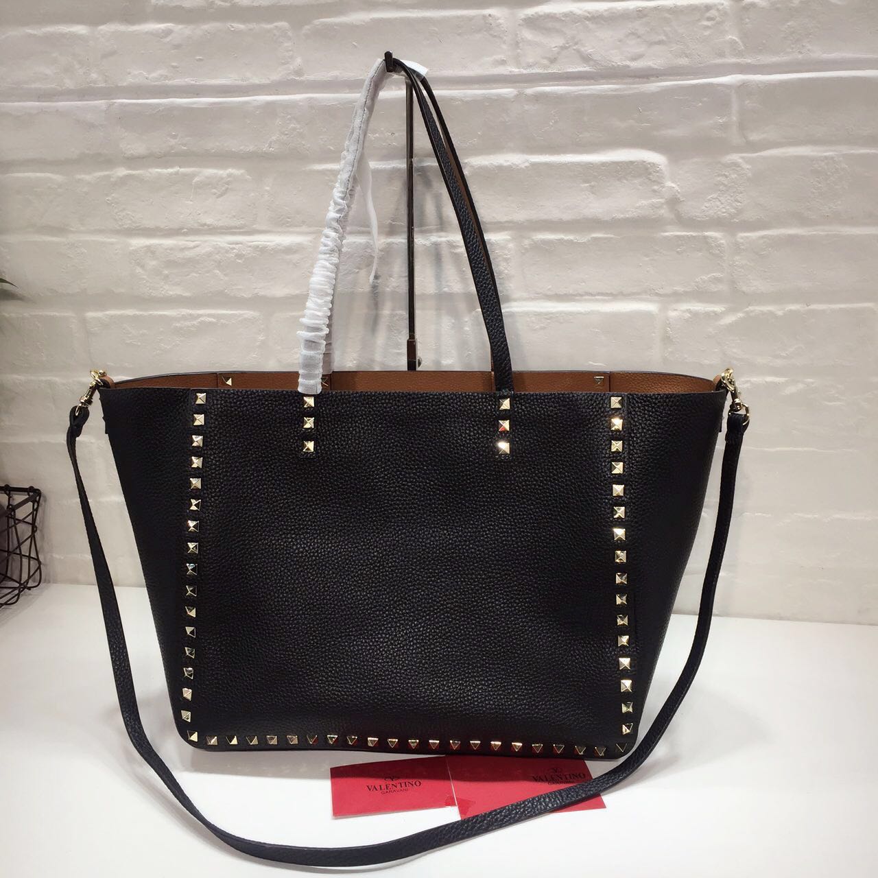 Valentino Tote Bag Original Leather 76355 Valentino Tote Bag Original Leather 76355