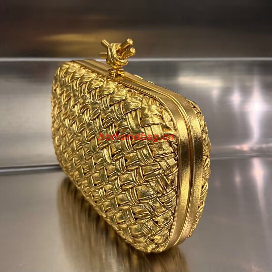 Bottega Veneta Intrecciato Sheepskin Impero Ayers Knot Clutch 11355 Gold Bottega Veneta Intrecciato Sheepskin Impero Ayers Knot Clutch 11355 Gold