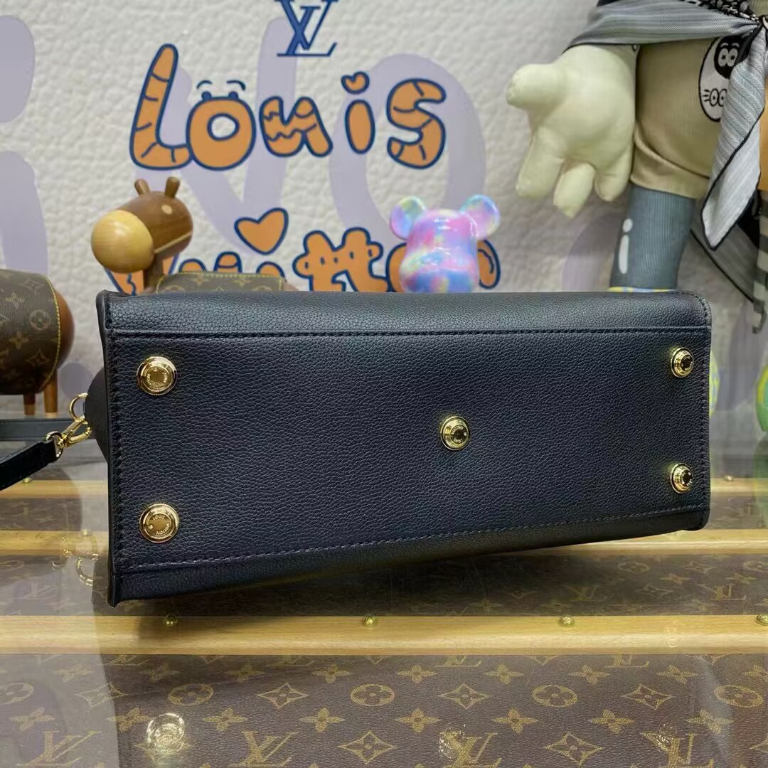 Louis Vuitton Original Leather ON MY SIDE M22225 Black Louis Vuitton Original Leather ON MY SIDE M22225 Black