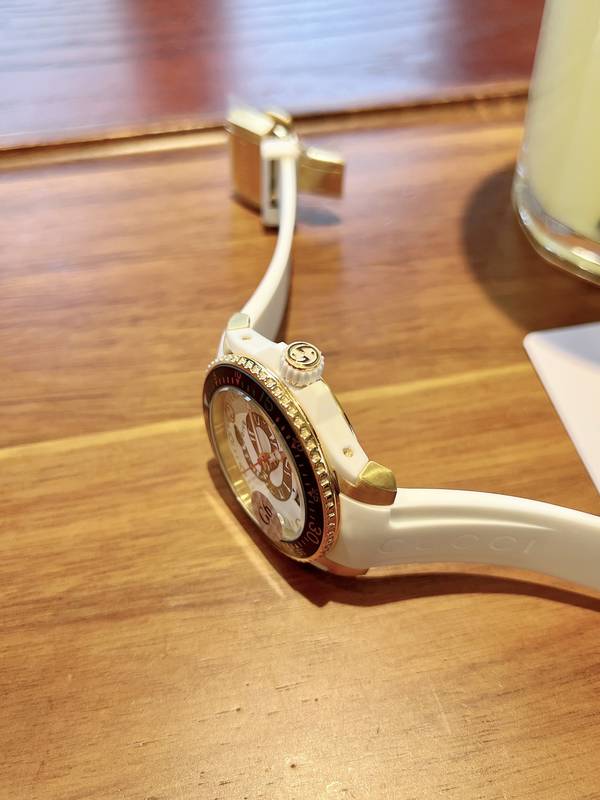 Gucci Watch GUW00129 Gucci Watch GUW00129