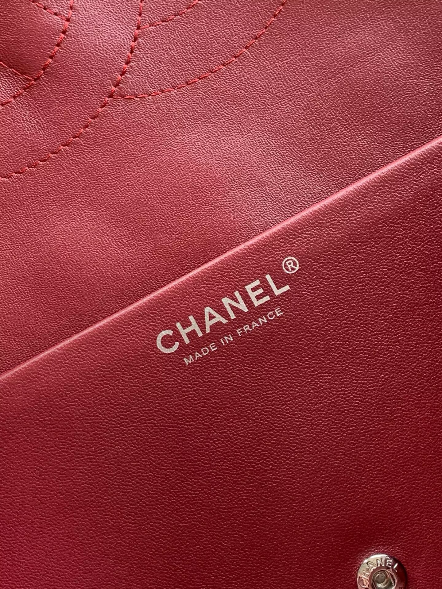 Chanel SPRING SUMMER 2026 MAXI FLAP BAG Grained Calfskin & Silver-Tone Metal AS6233 Burgundy