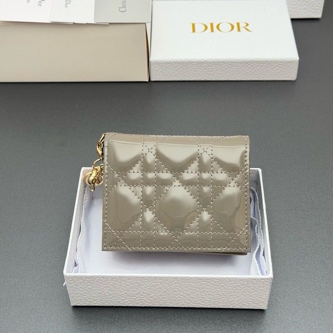 LADY DIOR LOTUS WALLET patent leather S0178 gray LADY DIOR LOTUS WALLET patent leather S0178 gray