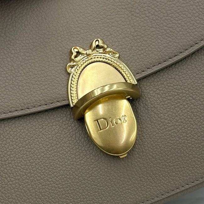 Medium Dior Medaillon Flap Bag Grained Calfskin M3920QD Khaki